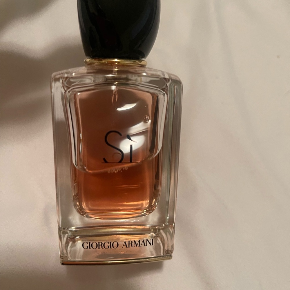Giorgio Armani SI fragrance original